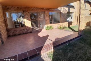 2 Bedroom Property for Sale in Magalieskruin Gauteng