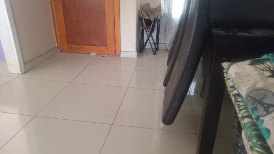 To Let 4 Bedroom Property for Rent in Glen Marais Gauteng
