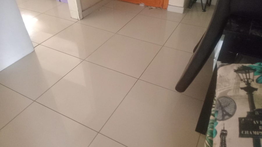 To Let 4 Bedroom Property for Rent in Glen Marais Gauteng