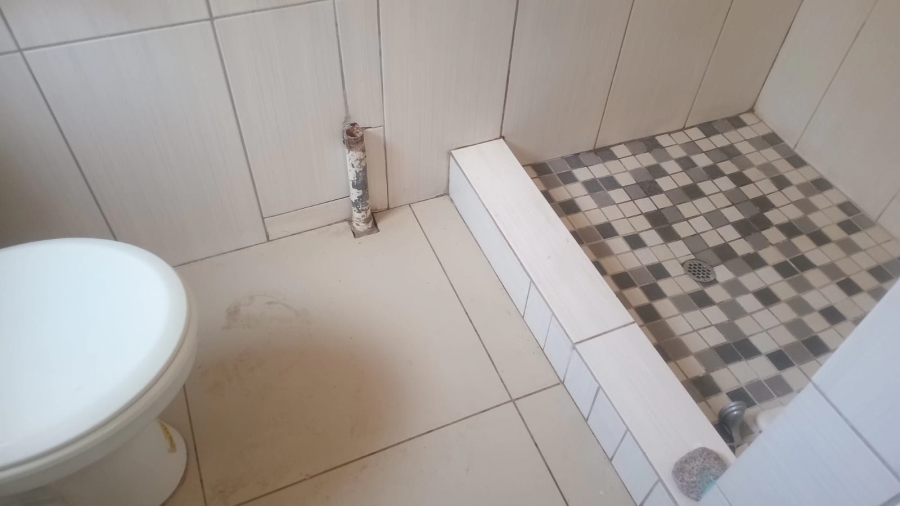 To Let 4 Bedroom Property for Rent in Glen Marais Gauteng