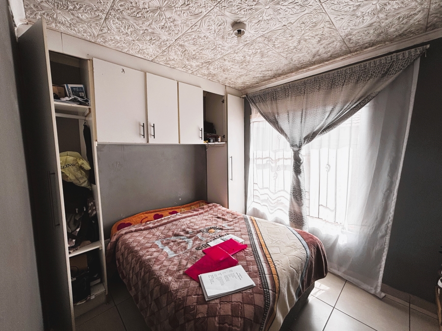7 Bedroom Property for Sale in Birch Acres Gauteng
