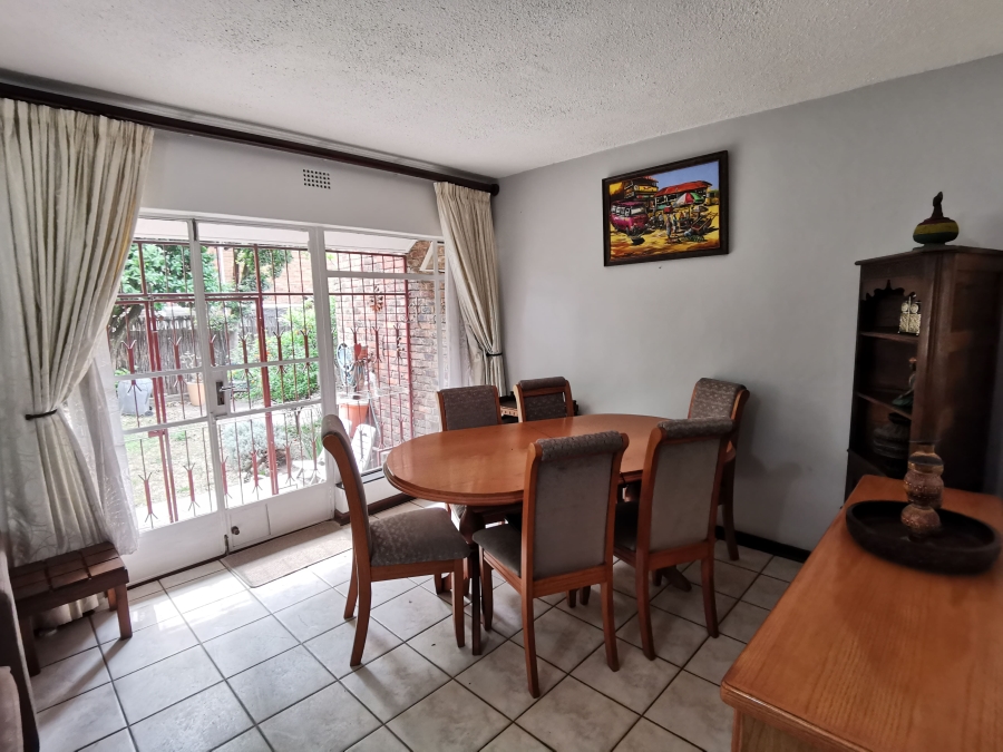 2 Bedroom Property for Sale in Lyndhurst Gauteng