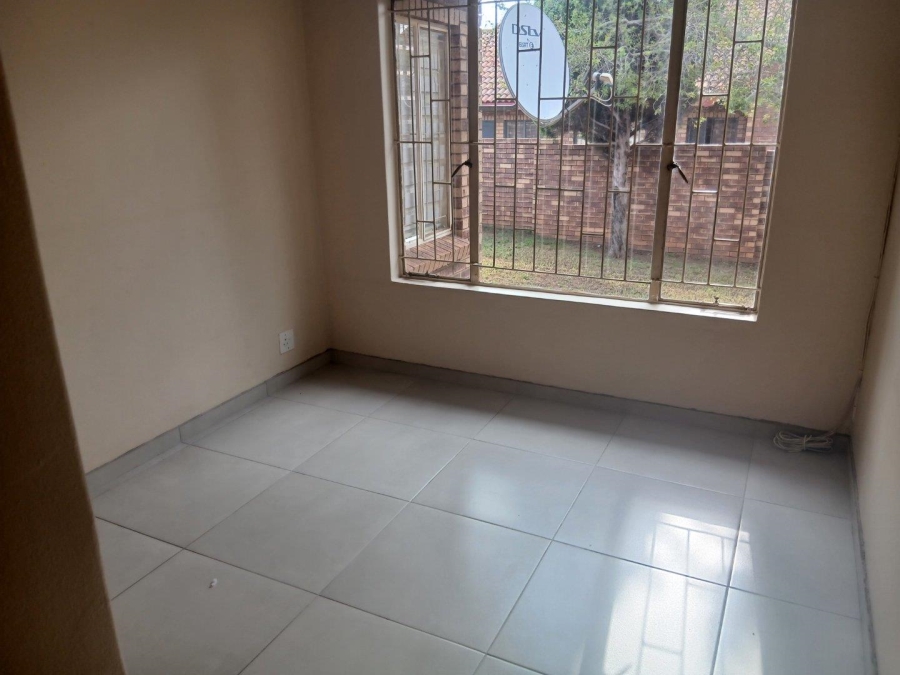 3 Bedroom Property for Sale in Thatchfield Estate Gauteng