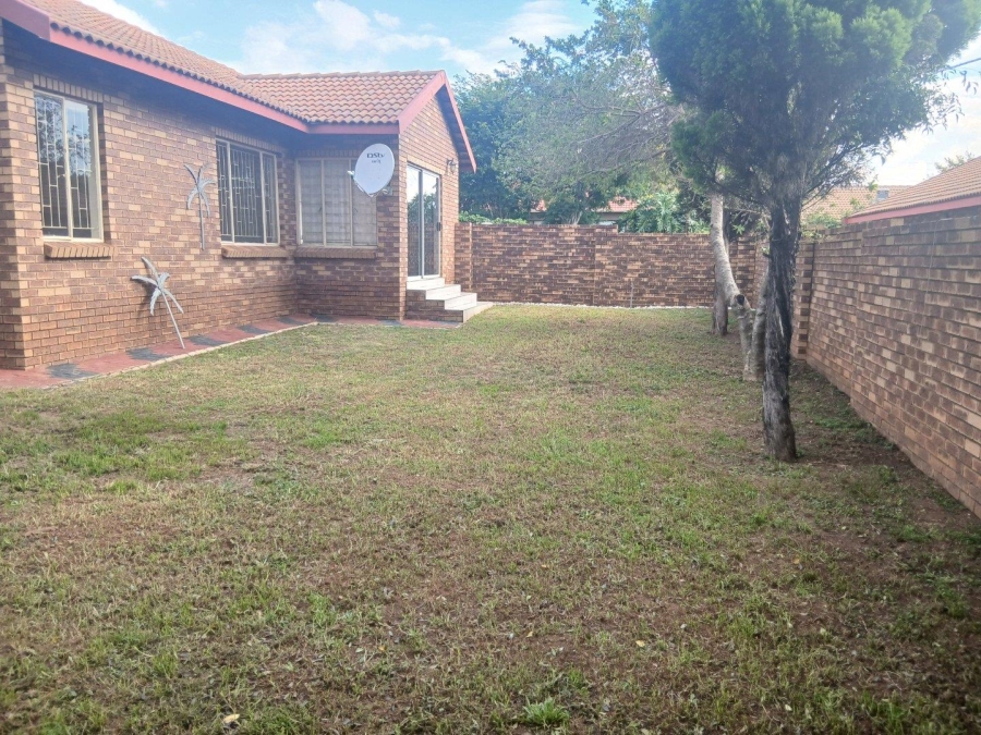 3 Bedroom Property for Sale in Thatchfield Estate Gauteng