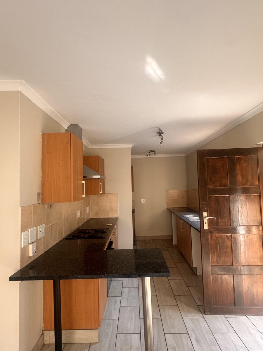 To Let 3 Bedroom Property for Rent in Craigavon Gauteng