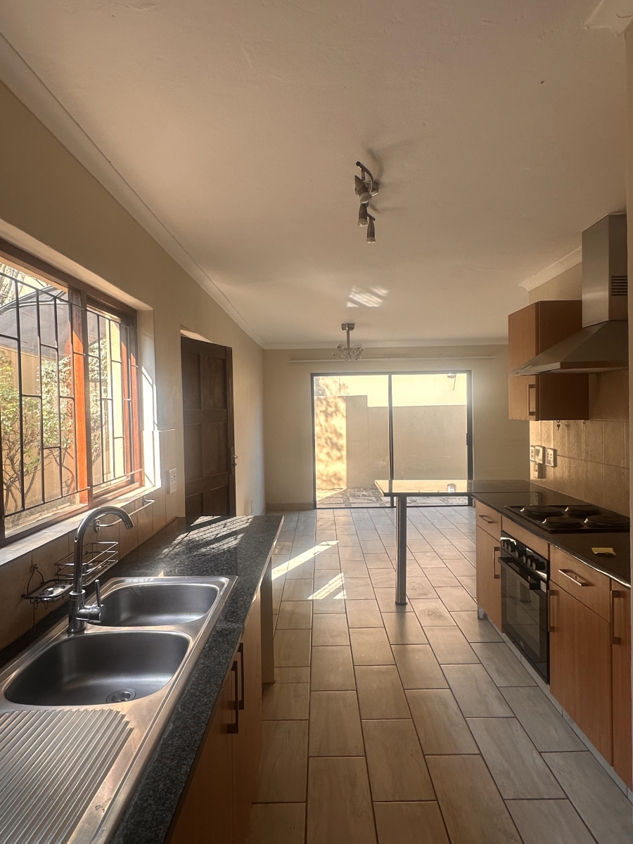 To Let 3 Bedroom Property for Rent in Craigavon Gauteng