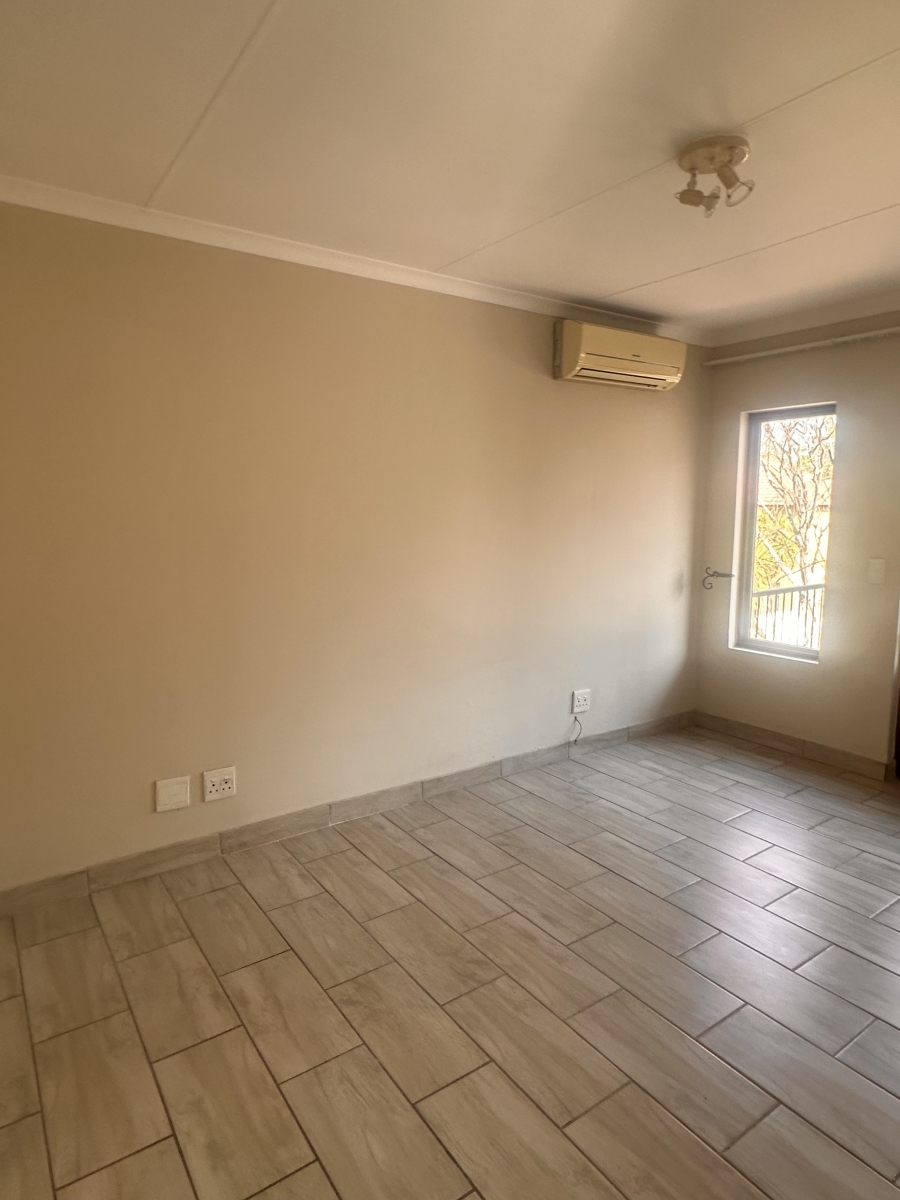 To Let 3 Bedroom Property for Rent in Craigavon Gauteng