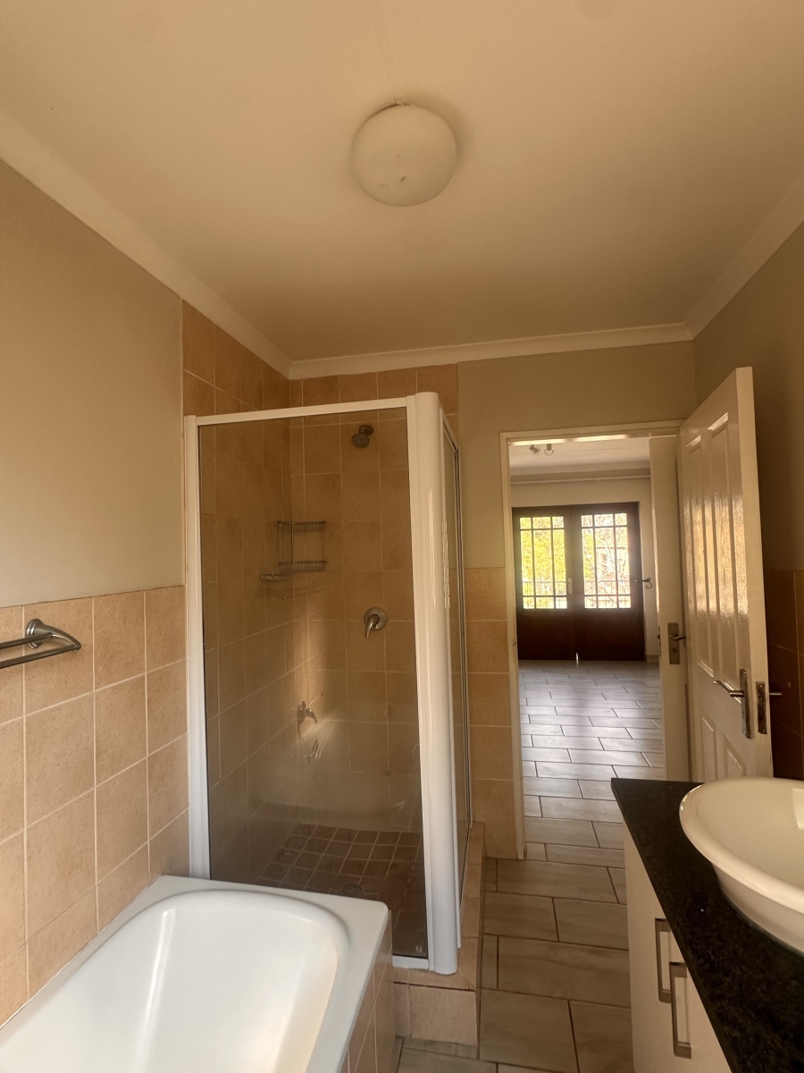 To Let 3 Bedroom Property for Rent in Craigavon Gauteng