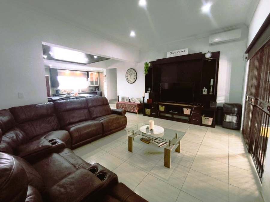 4 Bedroom Property for Sale in Meyersdal Gauteng