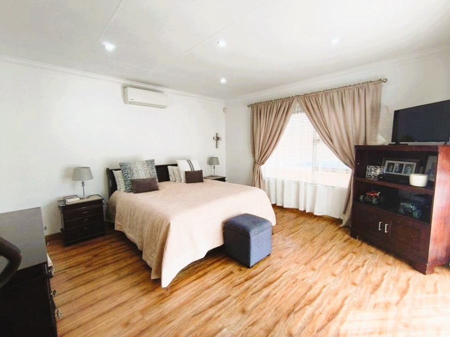 4 Bedroom Property for Sale in Meyersdal Gauteng