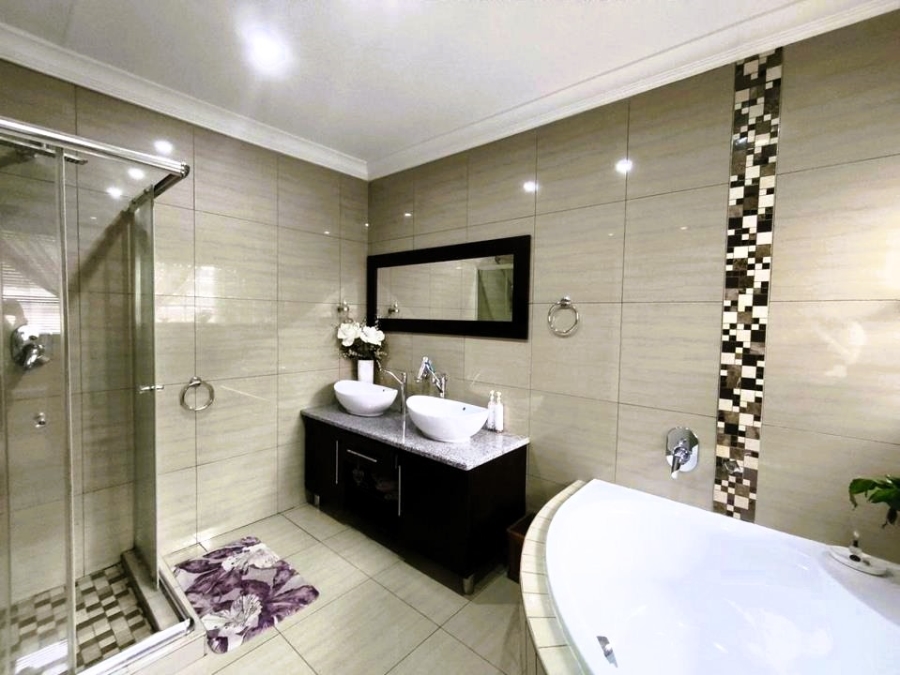 4 Bedroom Property for Sale in Meyersdal Gauteng
