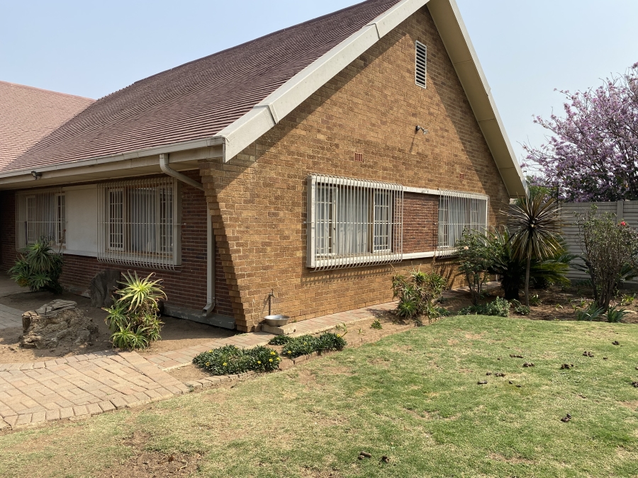 4 Bedroom Property for Sale in Parkdene Gauteng