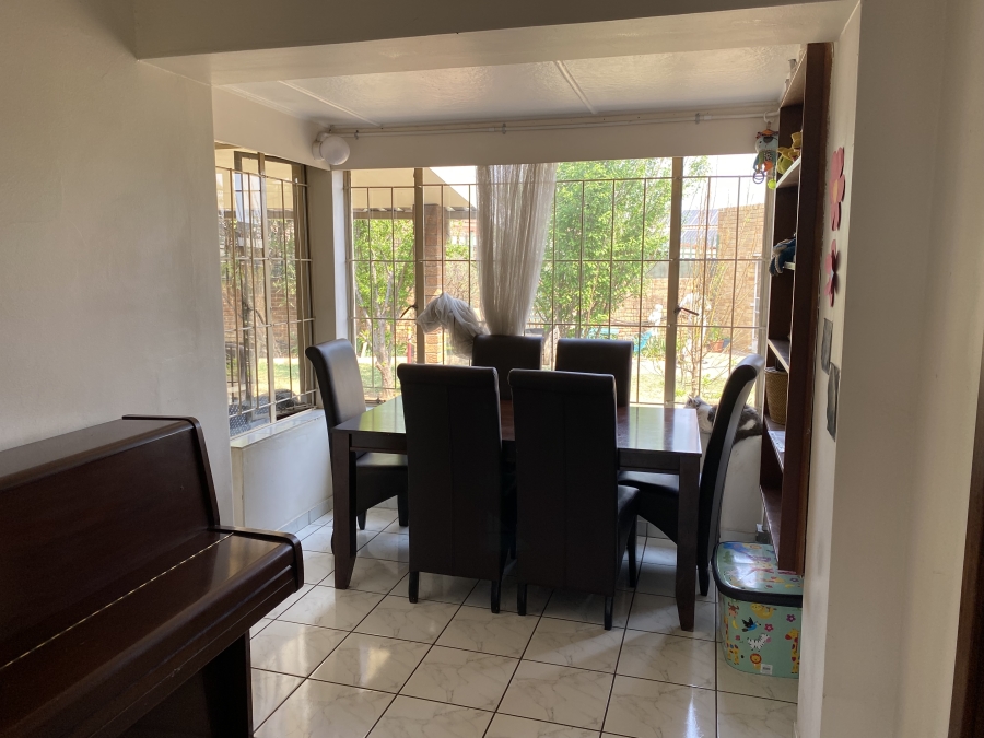 4 Bedroom Property for Sale in Parkdene Gauteng