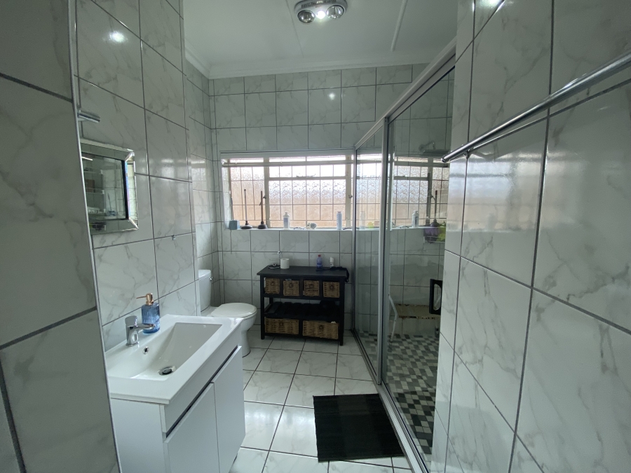 4 Bedroom Property for Sale in Parkdene Gauteng
