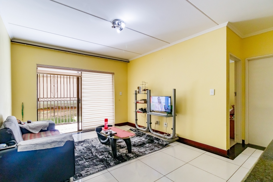 2 Bedroom Property for Sale in Noordwyk Gauteng