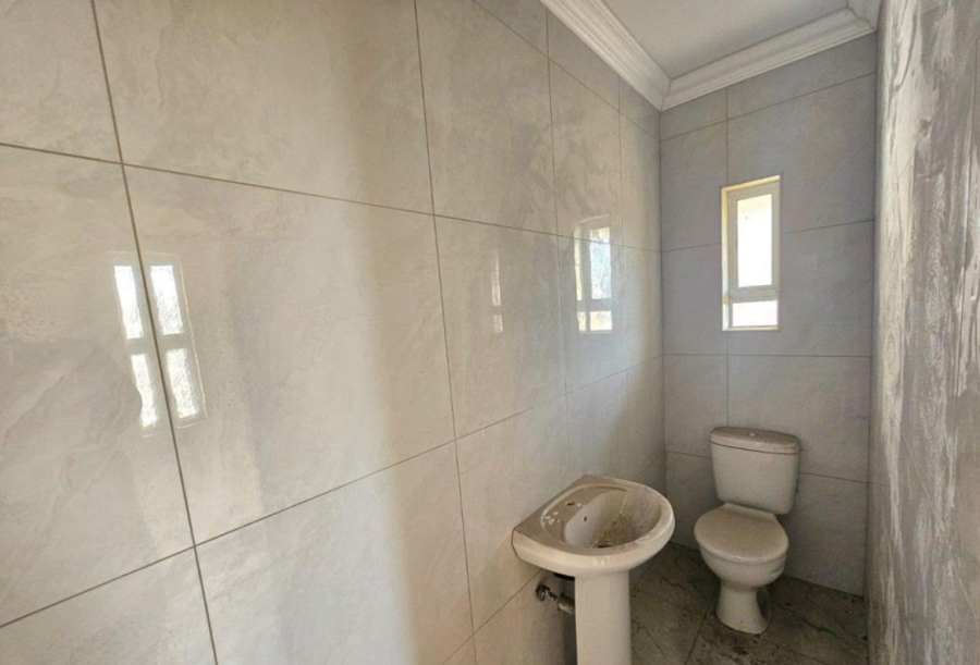 3 Bedroom Property for Sale in Riverspray Lifestyle Estate Gauteng