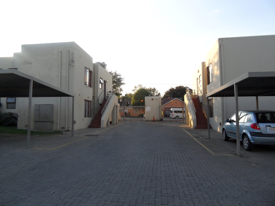 2 Bedroom Property for Sale in Kew Gauteng