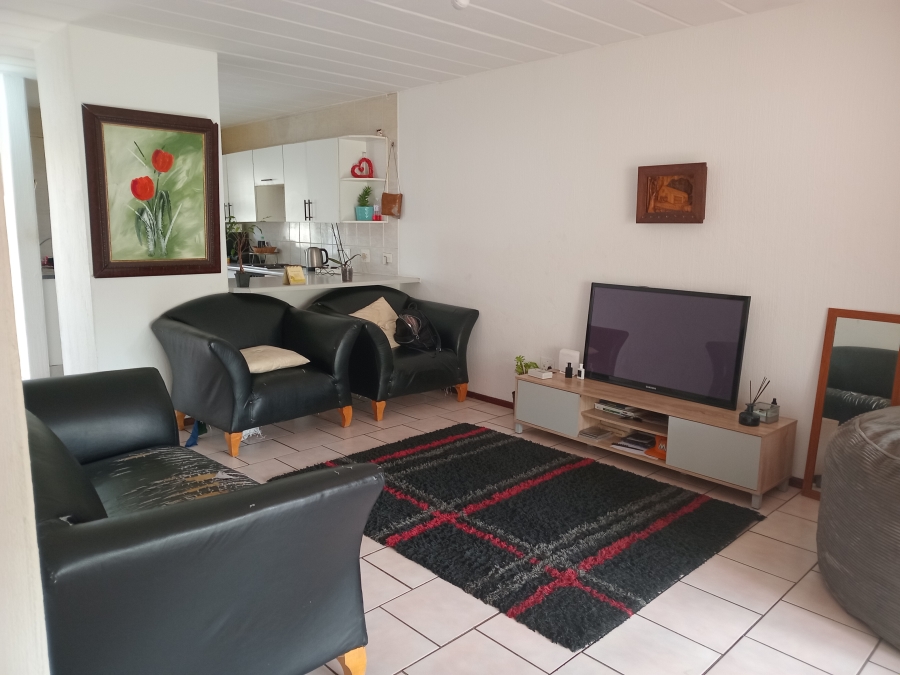 2 Bedroom Property for Sale in Kew Gauteng