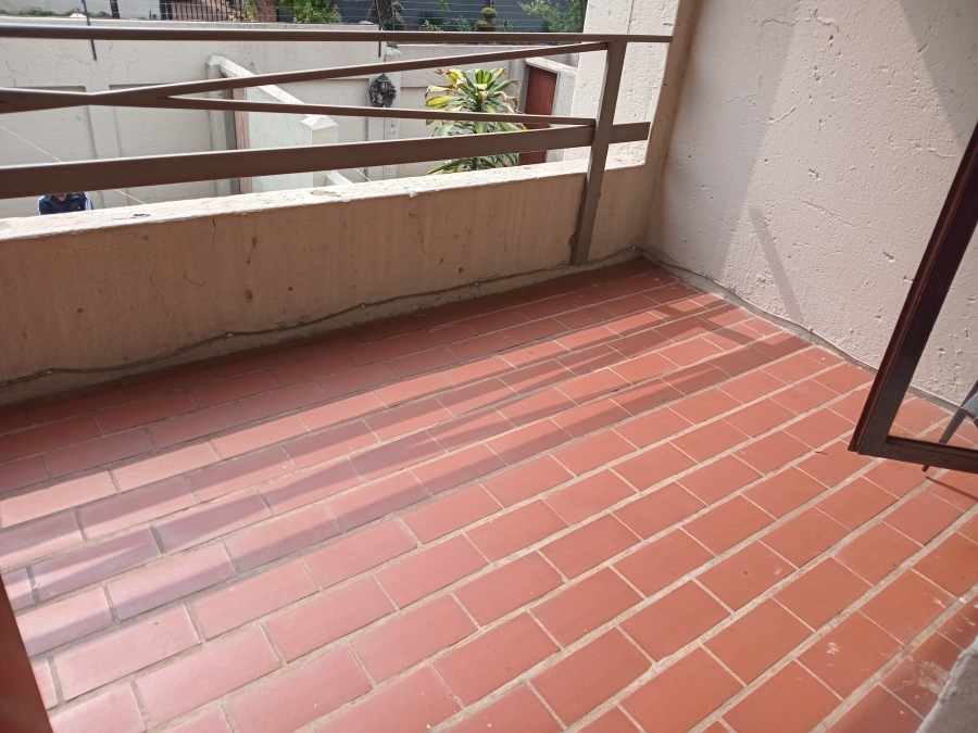 2 Bedroom Property for Sale in Kew Gauteng