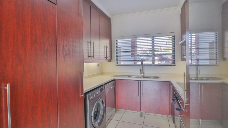 3 Bedroom Property for Sale in Greenstone Hill Gauteng