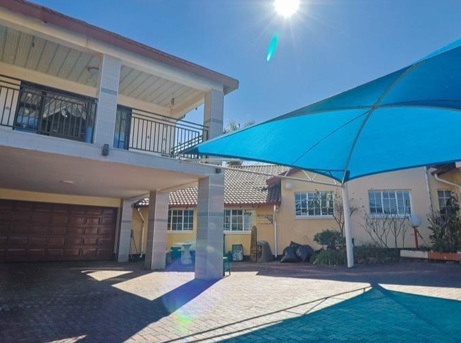 6 Bedroom Property for Sale in Winchester Hills Gauteng
