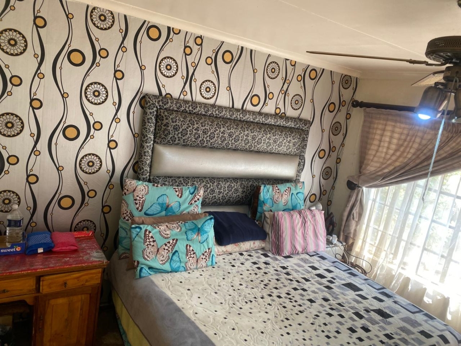 6 Bedroom Property for Sale in Winchester Hills Gauteng