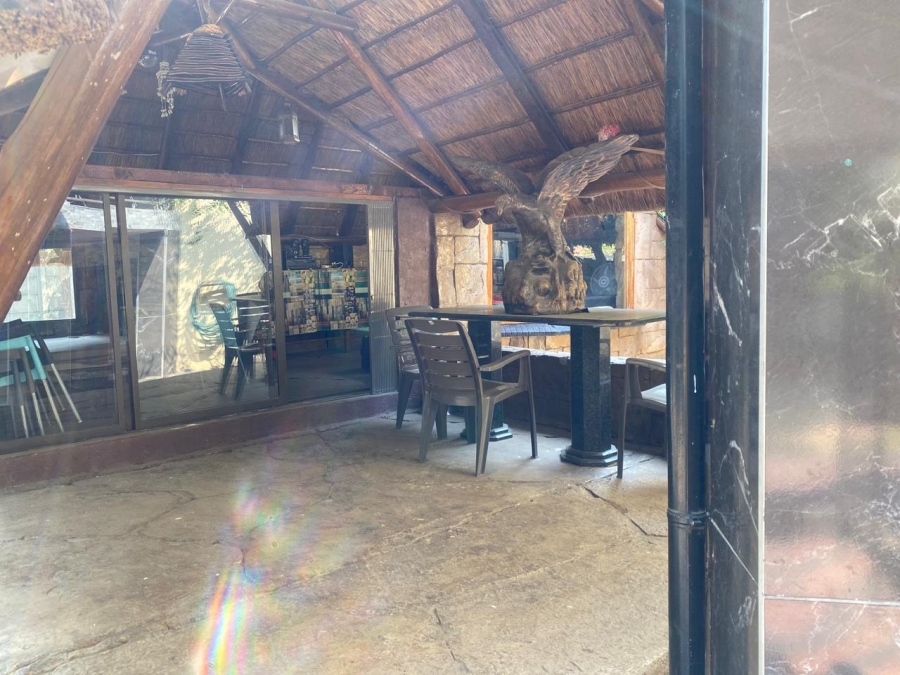 6 Bedroom Property for Sale in Winchester Hills Gauteng