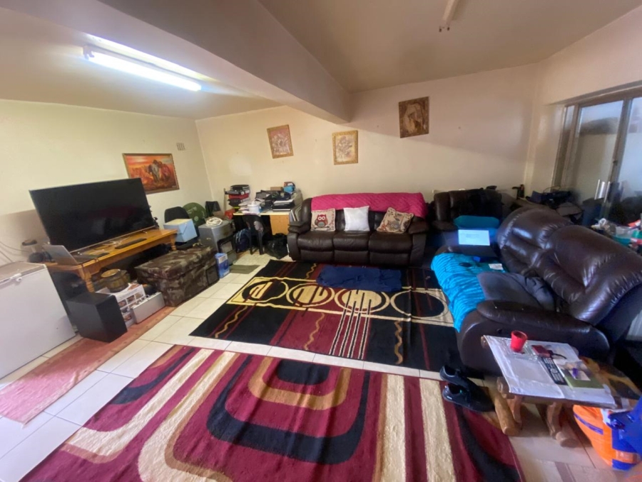 4 Bedroom Property for Sale in Mondeor Gauteng