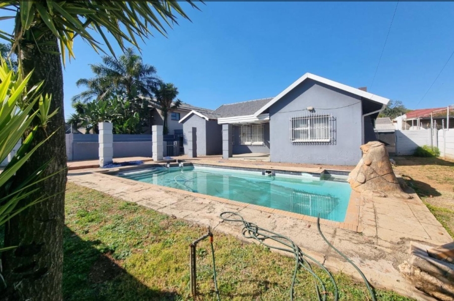 3 Bedroom Property for Sale in Robertsham Gauteng