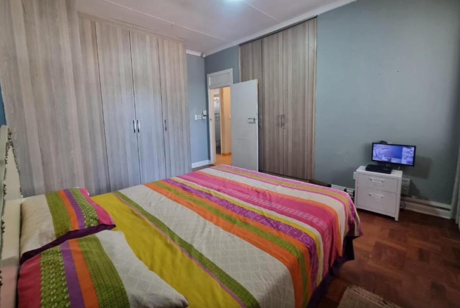 3 Bedroom Property for Sale in Robertsham Gauteng