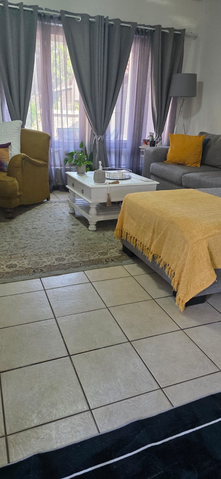 To Let 2 Bedroom Property for Rent in Broadacres Gauteng