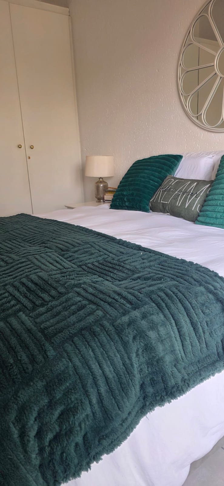 To Let 2 Bedroom Property for Rent in Broadacres Gauteng
