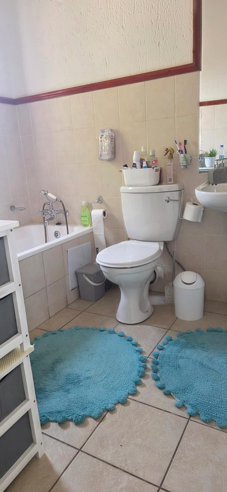 To Let 2 Bedroom Property for Rent in Broadacres Gauteng
