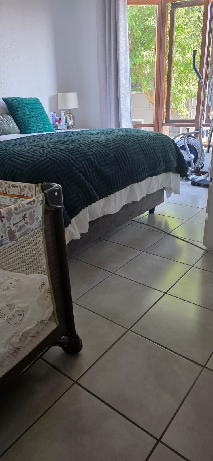 To Let 2 Bedroom Property for Rent in Broadacres Gauteng