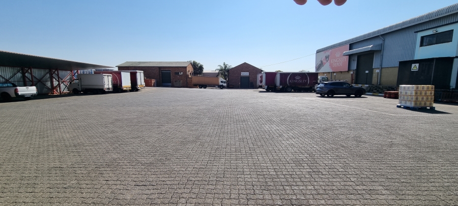 To Let commercial Property for Rent in Randjespark Gauteng