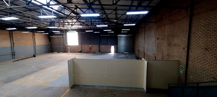 To Let commercial Property for Rent in Randjespark Gauteng