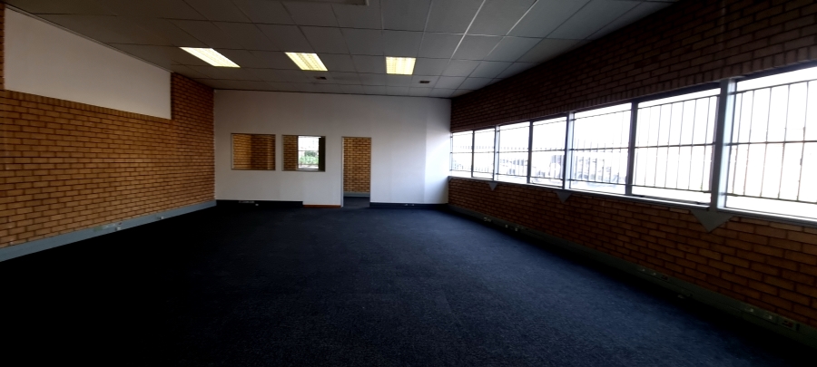 To Let commercial Property for Rent in Randjespark Gauteng