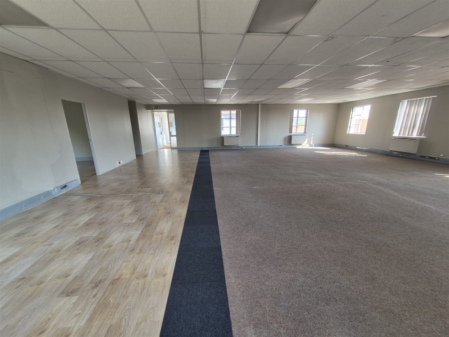 To Let commercial Property for Rent in Hyde Park Gauteng