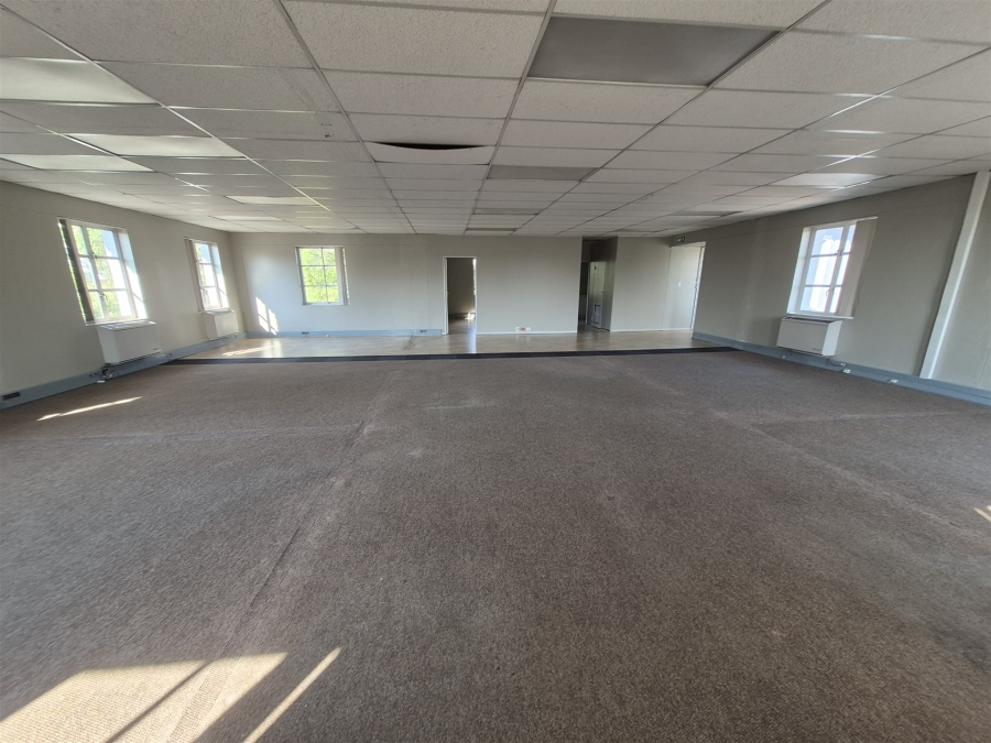 To Let commercial Property for Rent in Hyde Park Gauteng