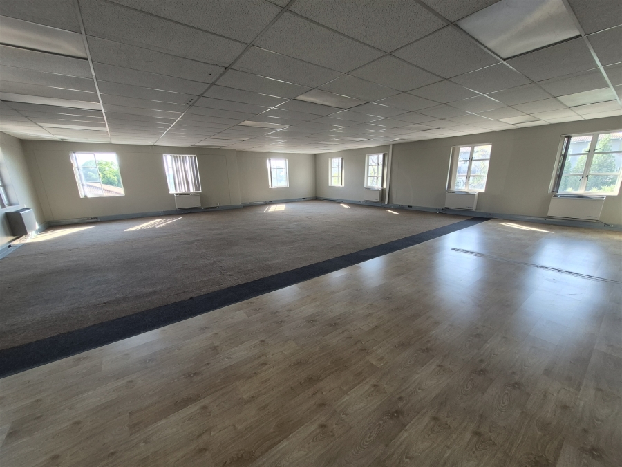 To Let commercial Property for Rent in Hyde Park Gauteng