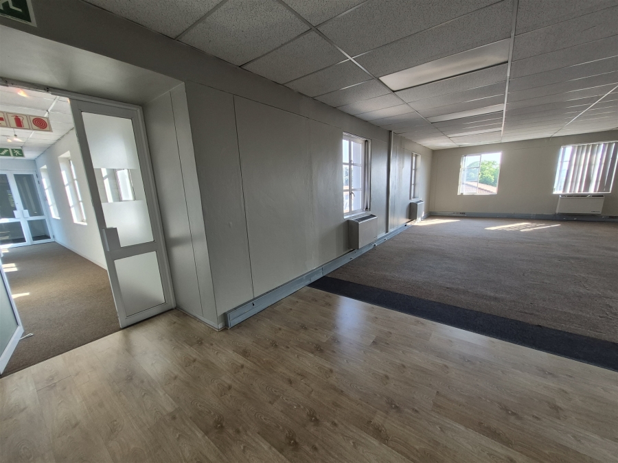 To Let commercial Property for Rent in Hyde Park Gauteng