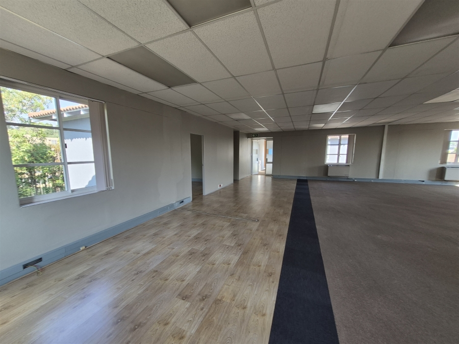To Let commercial Property for Rent in Hyde Park Gauteng