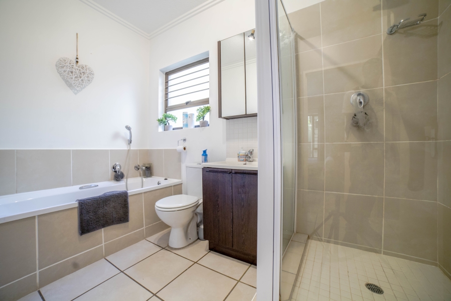To Let 1 Bedroom Property for Rent in Beverley Gauteng