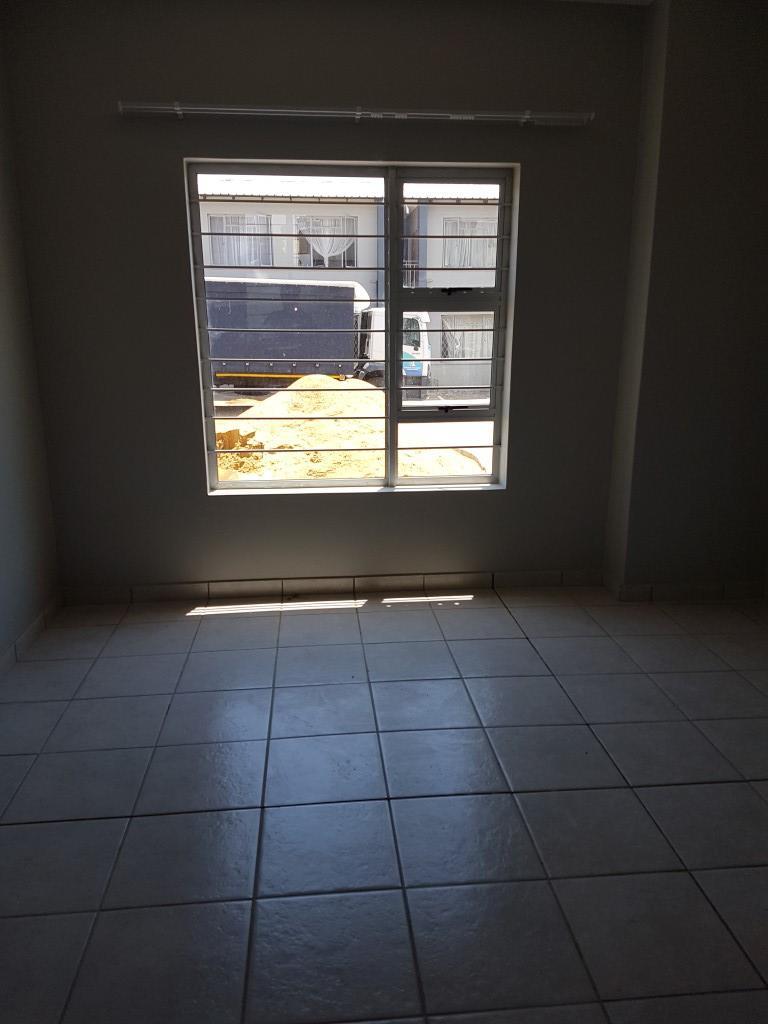 To Let 1 Bedroom Property for Rent in Southdale Gauteng