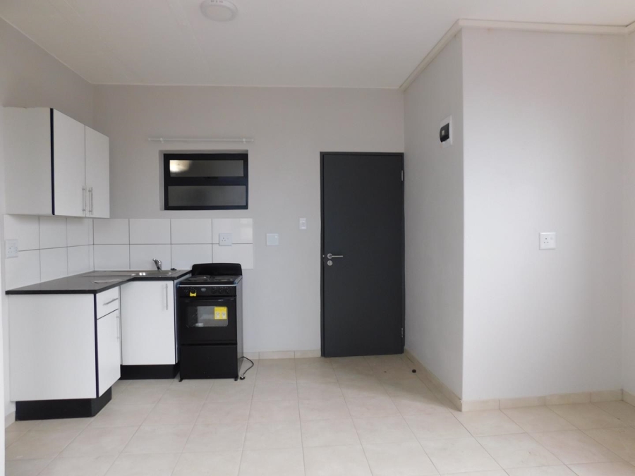To Let 2 Bedroom Property for Rent in Johannesburg Central Gauteng