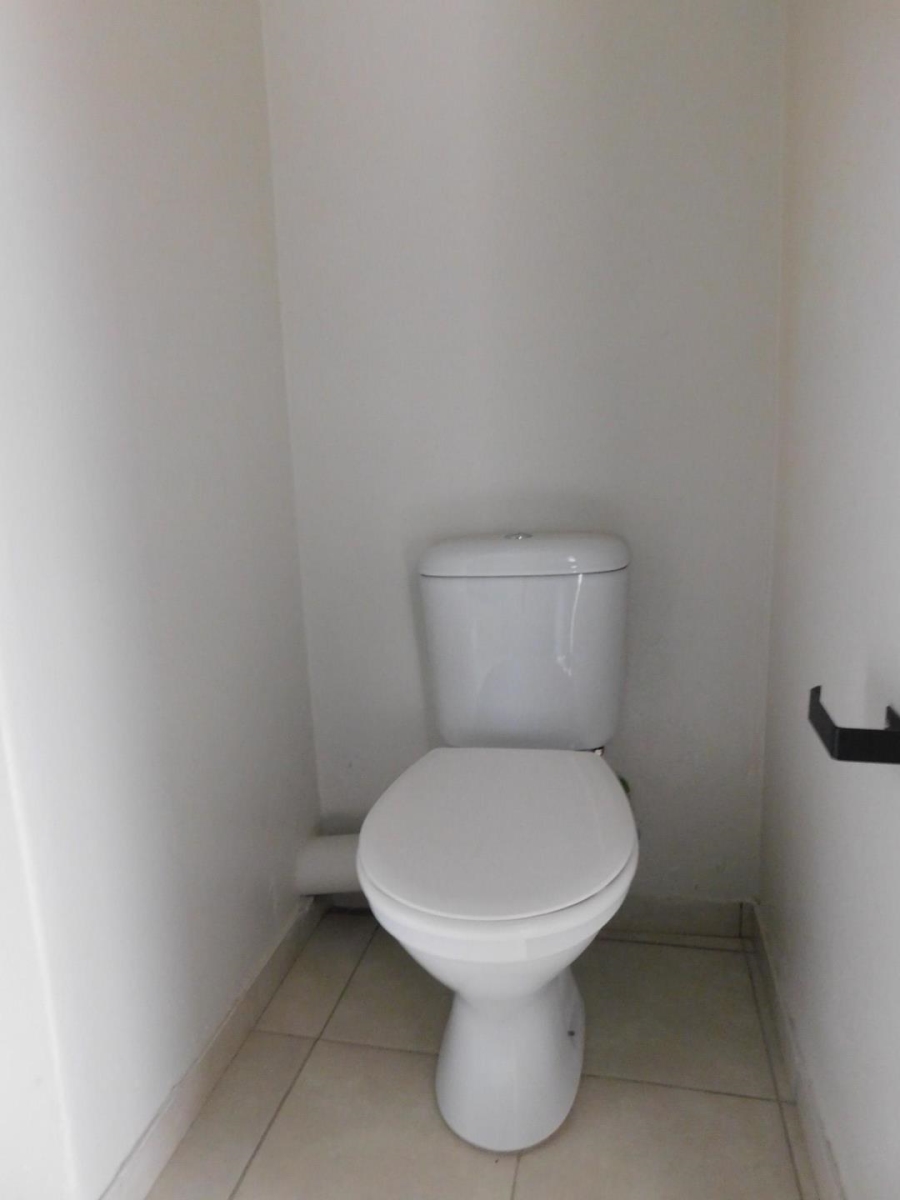 To Let 2 Bedroom Property for Rent in Johannesburg Central Gauteng