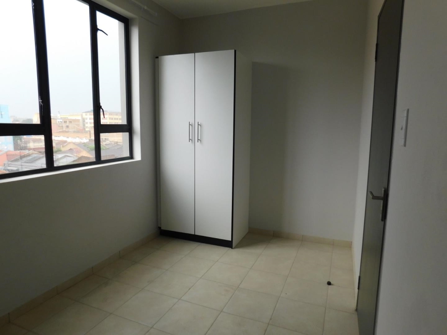 To Let 2 Bedroom Property for Rent in Johannesburg Central Gauteng