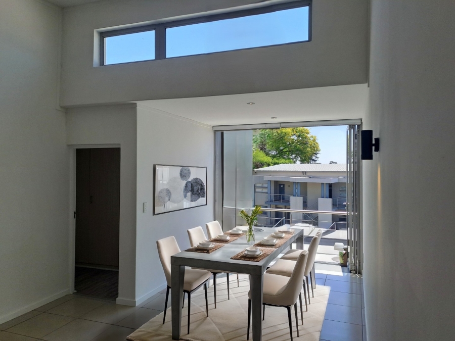 To Let 2 Bedroom Property for Rent in Hurlingham Gauteng