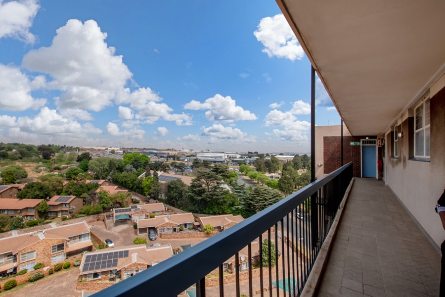 2 Bedroom Property for Sale in Denlee Gauteng