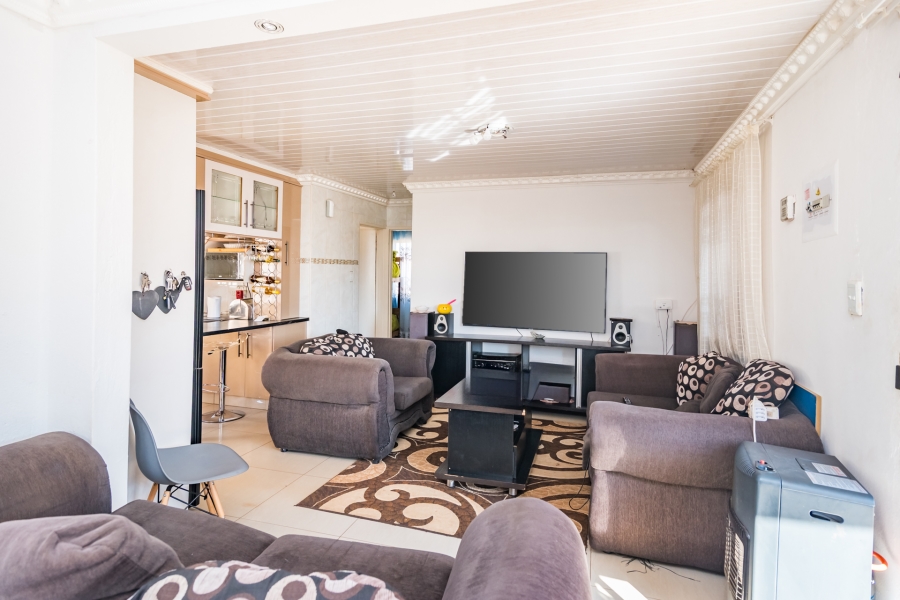 3 Bedroom Property for Sale in Protea Glen Gauteng